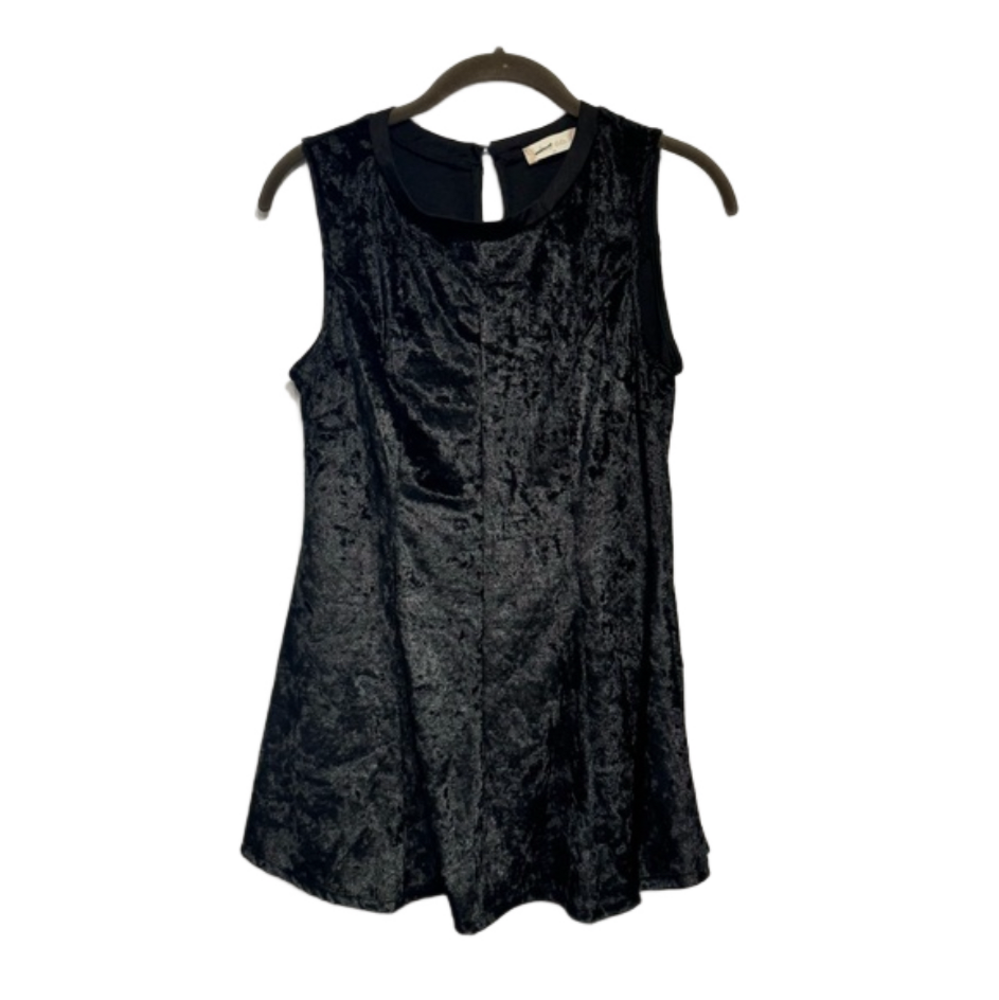 Altar’d State Black Crushed Velvet Sleeveless Top size Medium Key Hole Back NWT